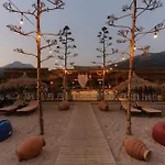 Sole Luna 4*