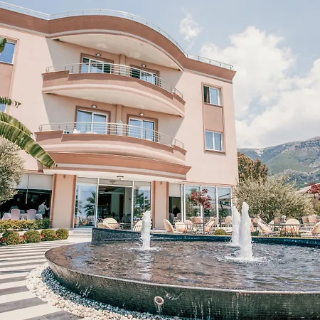 Sole Luna 4* بورش